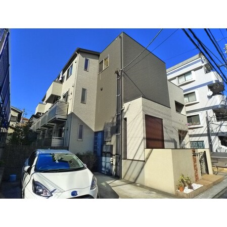 Lily Bellの物件外観写真